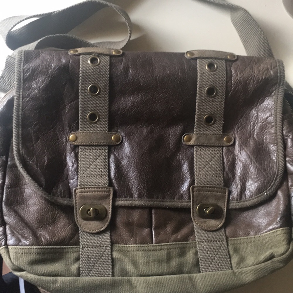 Wilsons Leather messenger bag